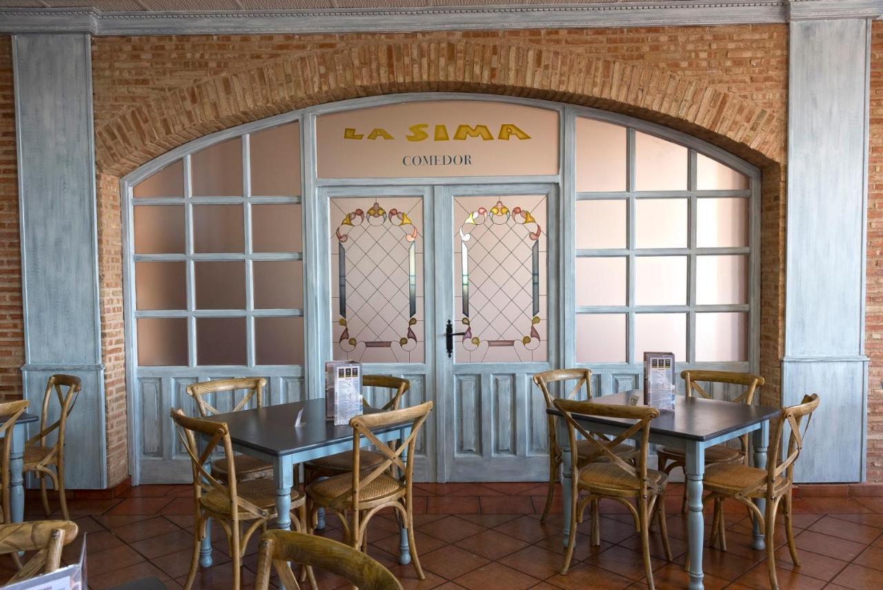 Hotel-Restaurante La Sima Castillo de Garcimuñoz Екстериор снимка